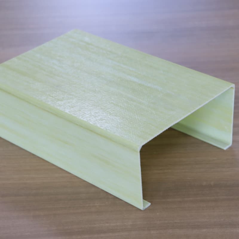 難燃性グラスファイバーケーブルトレイ