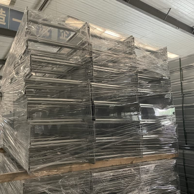 ラダー型ケーブルブリッジ