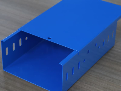 ケーブルトレイカバープレート