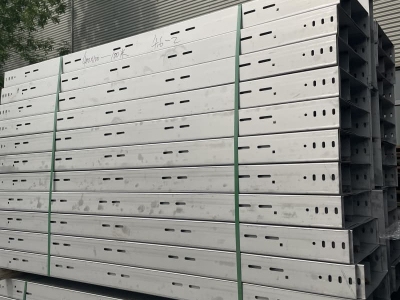 多孔トレイブリッジ