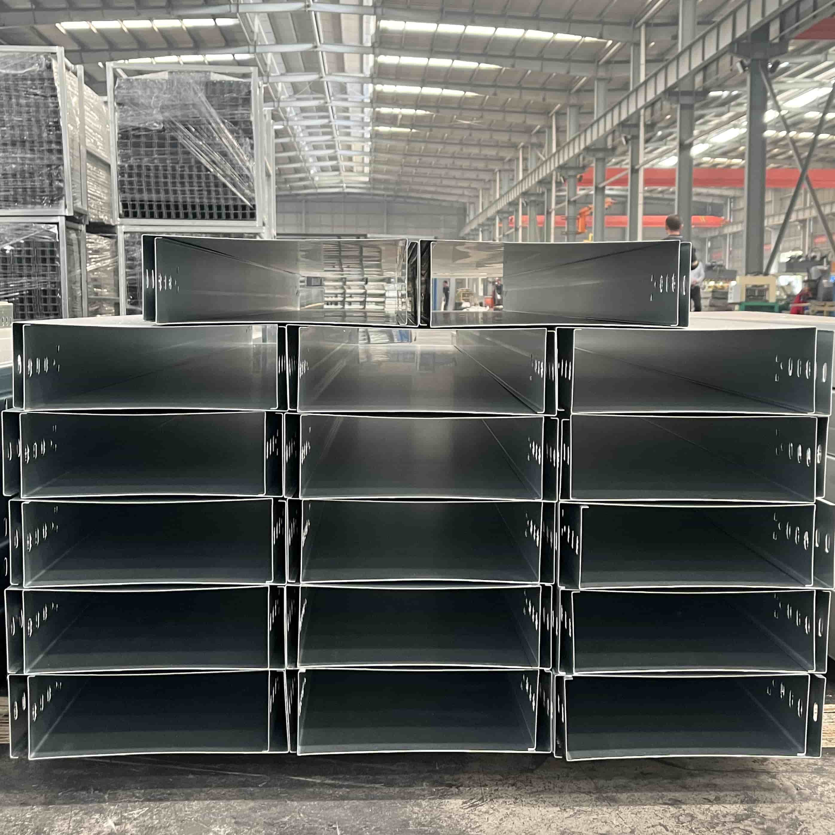 ブリッジトレイ