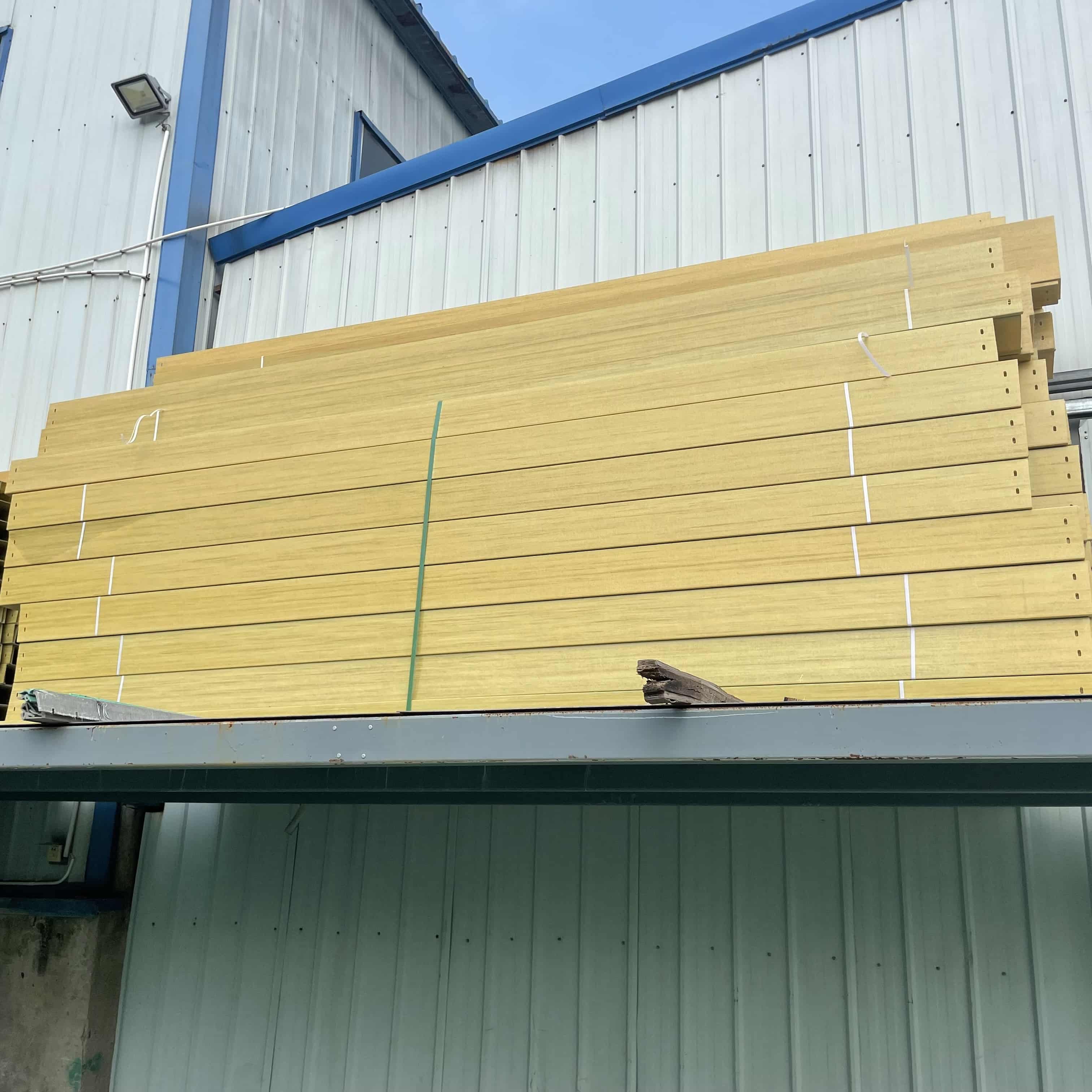 FRPケーブルトレイ FRPケーブルトレイ